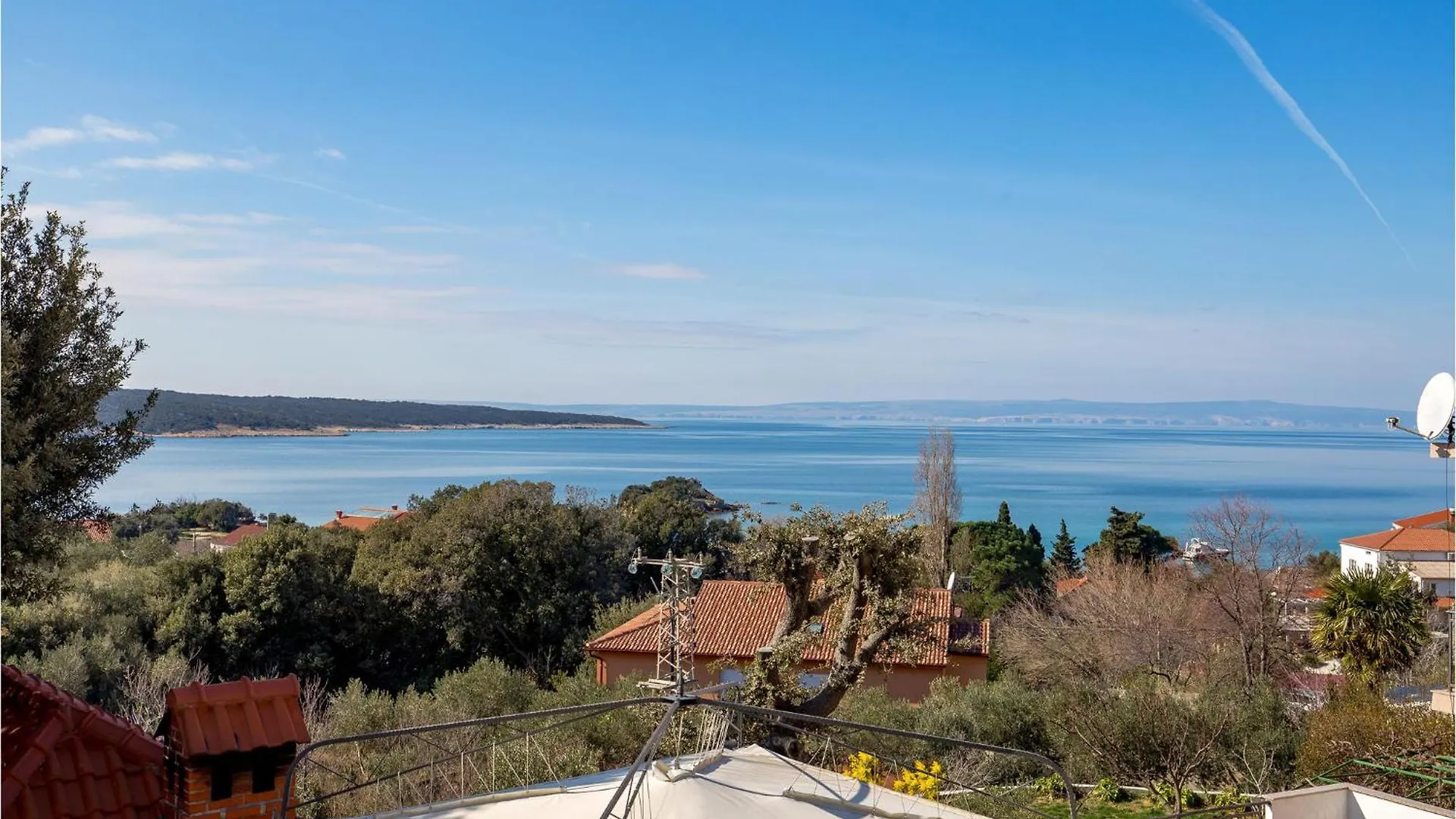 Pet Friendly Apartment Supetarska Draga Croatia