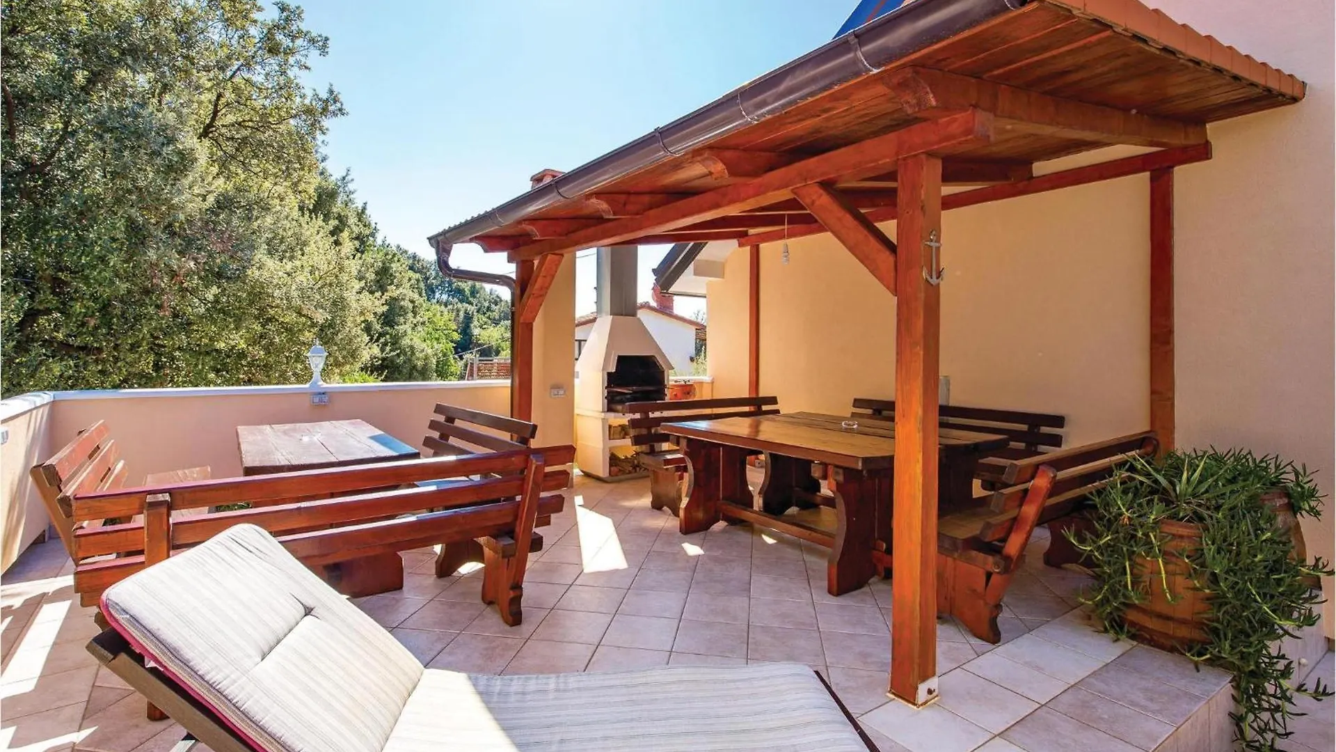 Pet Friendly Apartment Supetarska Draga